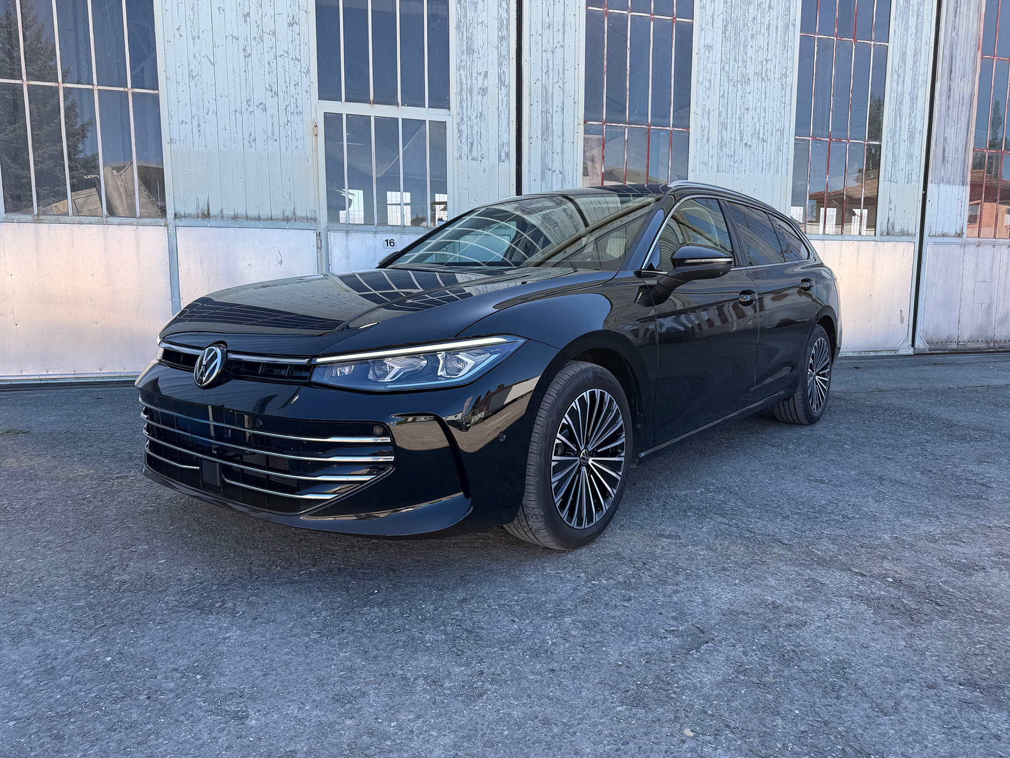 AUTO PILOT Limousine - Taxi Dreiviertel-Ansicht
